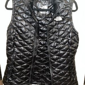North face vest